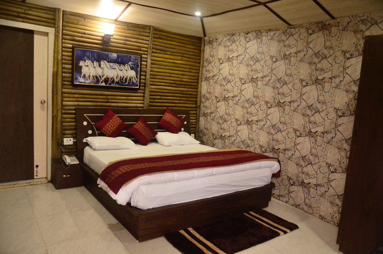 V Resorts Glamwoods Dhanulti Đồi Dhanaulti Ngoại thất bức ảnh
